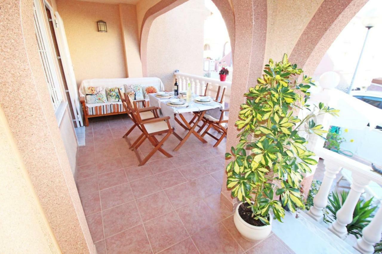 Bungalow con terraza, piscina y vistas al mar Gran Alacant Exterior foto